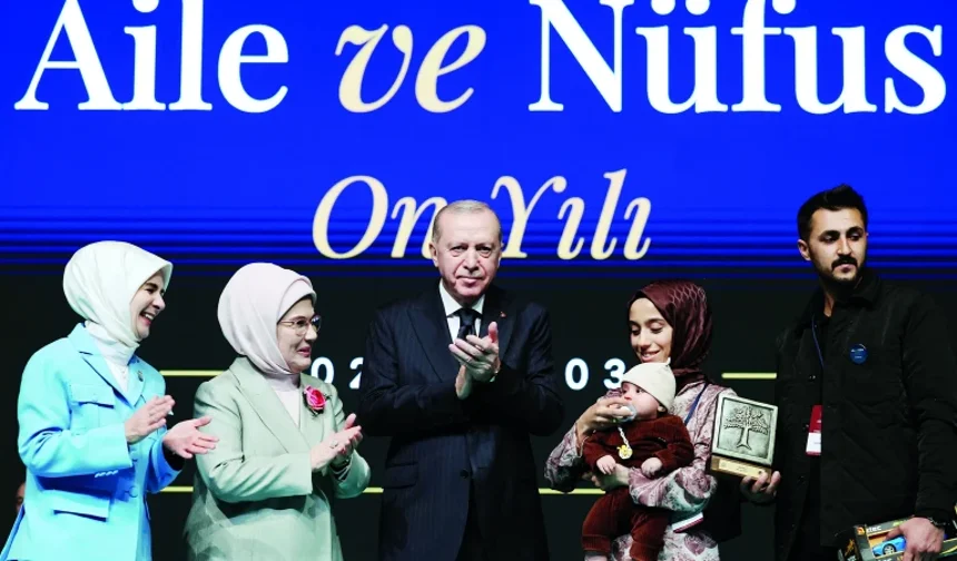 Aile elden giderken iktidar kendi eseriyle yüzleşiyor