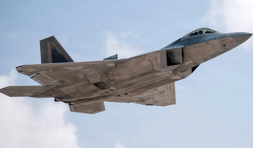 ABD’den İsrail’e F-22 yığınağı