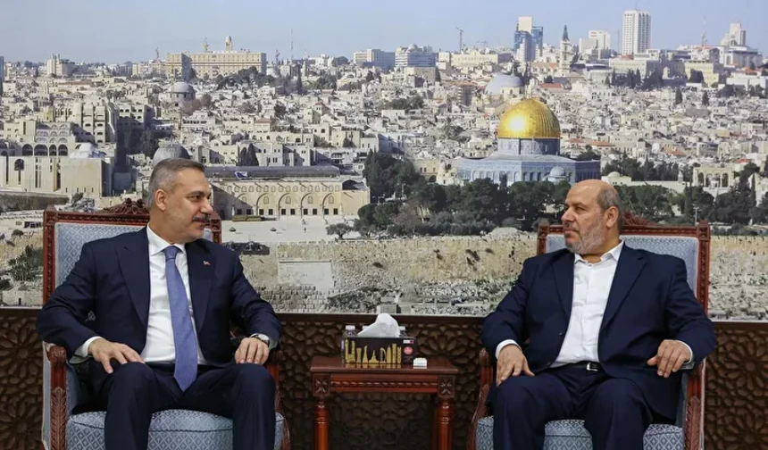 Hakan Fidan'dan Hamas Siyasi Büro Üyesi Halil el-Hayye'ye taziye ziyareti