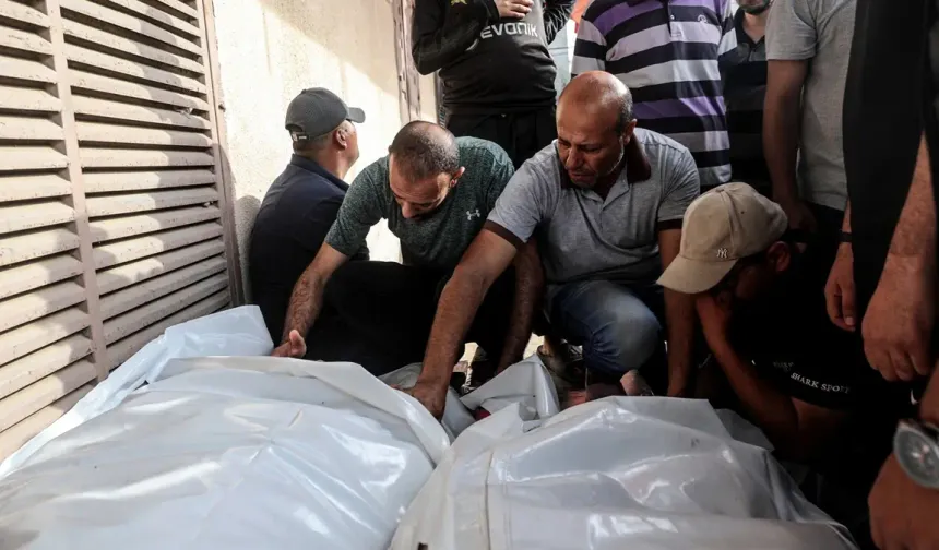 İsrail ateşkese rağmen yine saldırdı: Aynı aileden 9 Filistinli şehit oldu