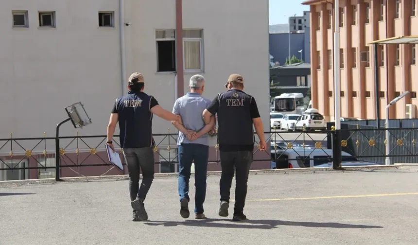 FETÖ'nün emniyet mahrem yapılanmasına operasyonlarda 16 tutuklama