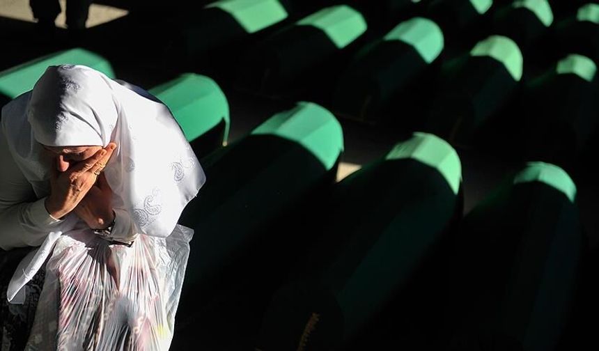 Tarihte bugün: Srebrenitsa Katliamı
