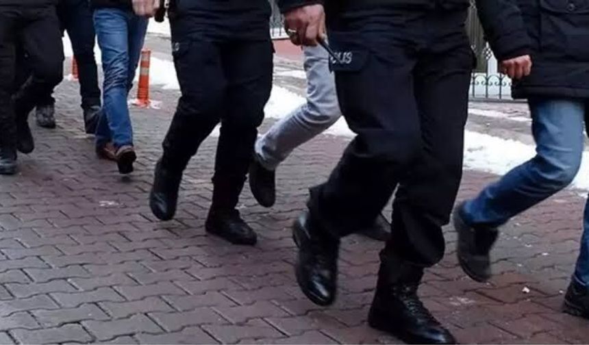 Devletin mahrem bilgileri çetelere satılmış: Kamu içindeki “köstebek” ağına operasyon