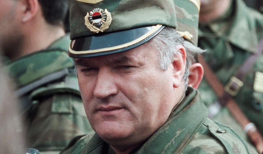 Bosna kasabı Mladiç cezaevinde geberdi
