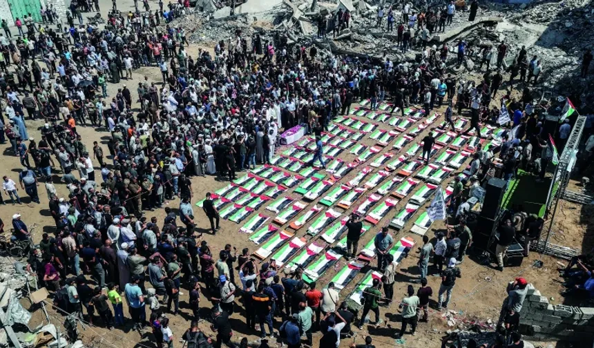 İsrail ateşkese rağmen saldırıyor: Gazze'de iki aileden 112 cenaze çıktı