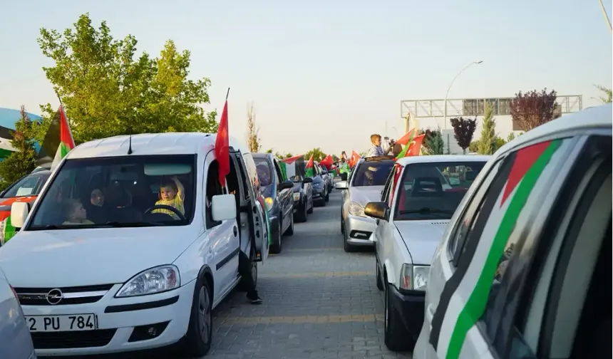 Konya sokaklarında terörist İsrail'e lanet konvoyu
