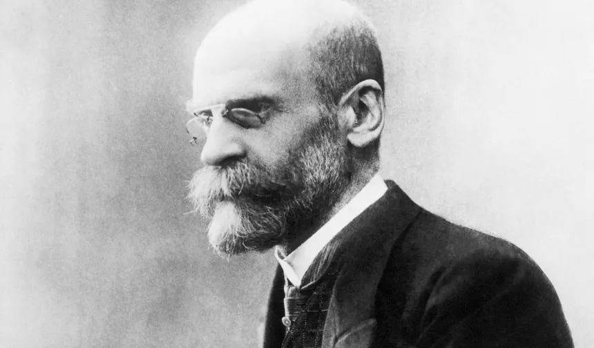 Toplumu ilâhlaştıran sosyolog: Emile Durkheim