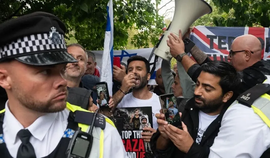 Londra'da Filistin'e destek yürüyüşü