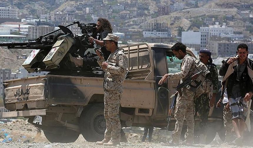 Yemen ordusu: Husiler son 24 saatte 2 bin 750'den fazla saldırıyla hedef alındı